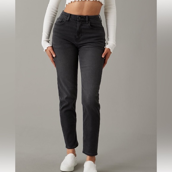American Eagle Stretch Curvy High Waist Mom Jean, Black/Gray Size 8 - Picture 5 of 6